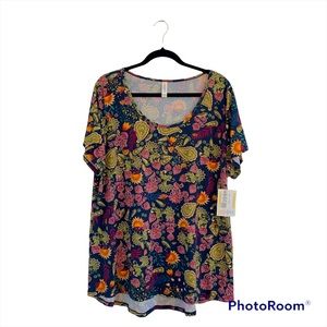NWT LuLaRoe Classic T